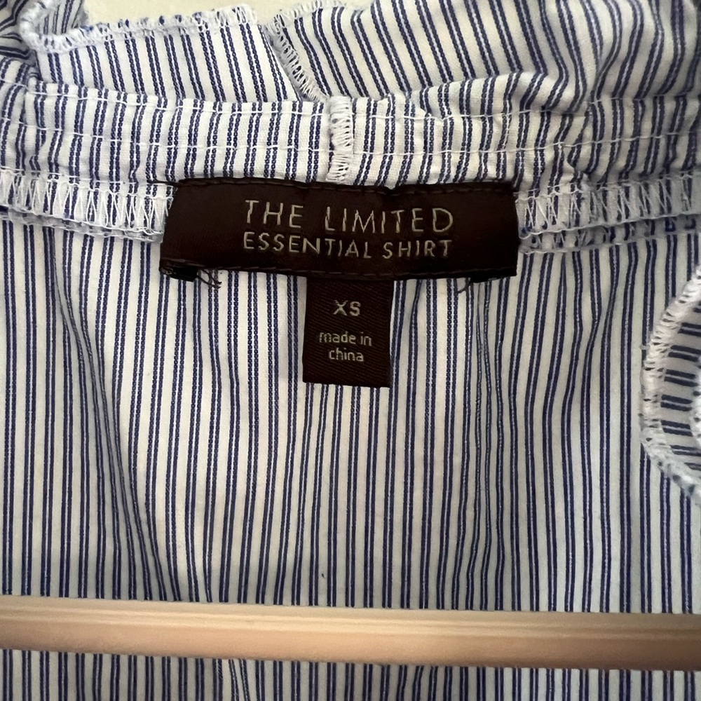 The Limited Striped Short Sleeve Ruffle Shirt Size XS - Picture 5 of 9
